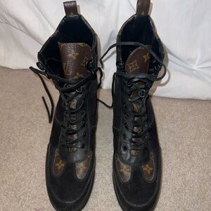 Louis Vuitton  Laureate Plattorm Desert Boot Black and Brown classic LV